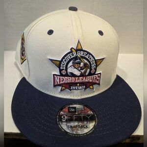 New Era White and Navy Negro Leagues 'Discover Greatness' Snapback Hat